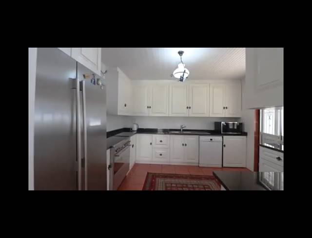 4 BEDROOM HOUSE TO LET IN BALLITO CENTRAL
